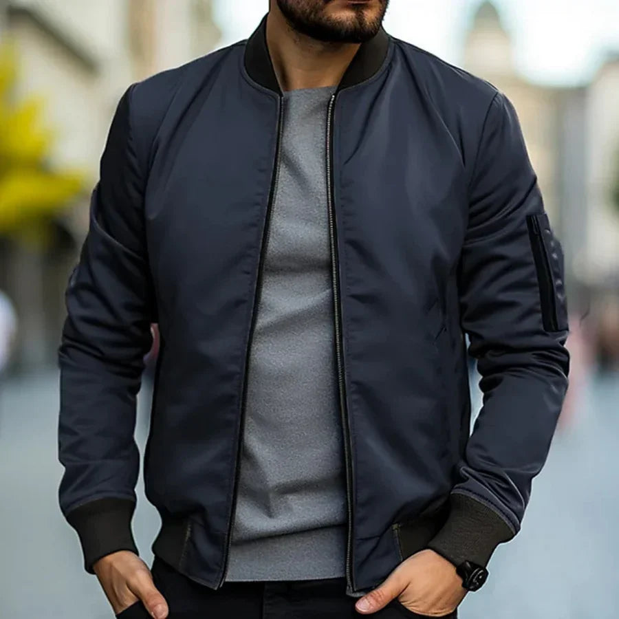 Bomber clásico azul marino — vista frontal