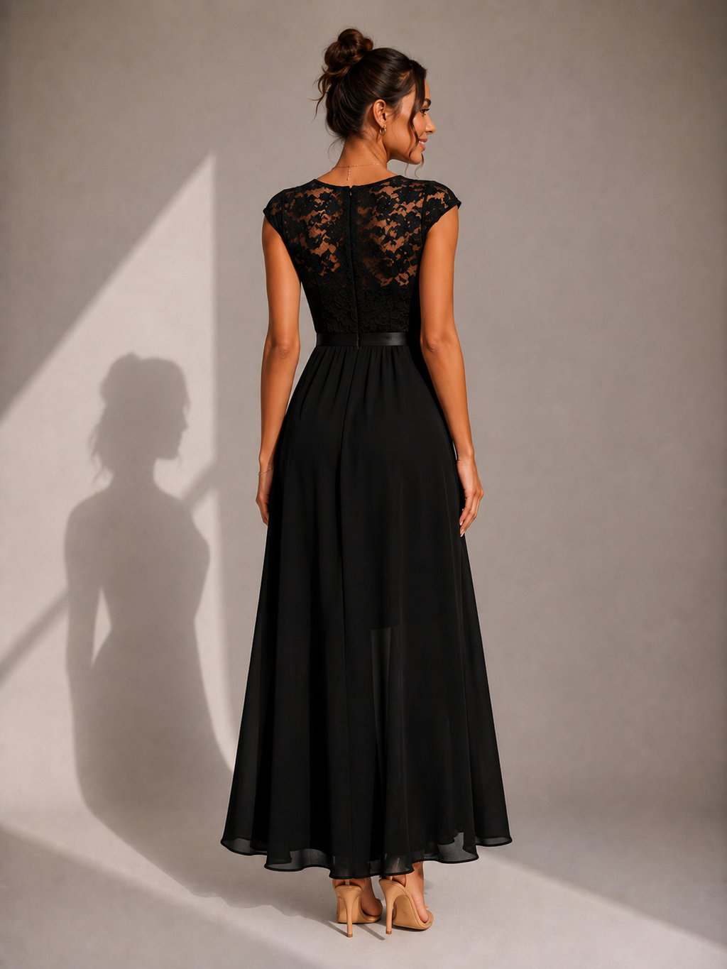 Vestido largo ROSA en negro - detalle